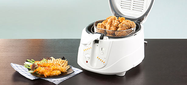 Fryer with chicken and chips